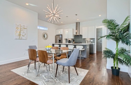 Berry Hill Casa | 22- Large Modern Home- The Music City Collection