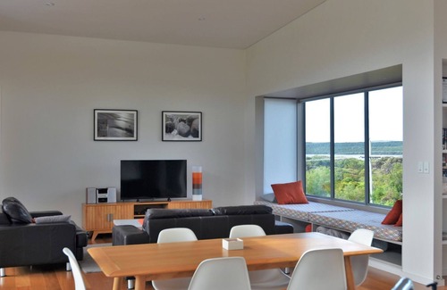 Ocean Beach Casa | 22 luces - Vistas al agua, luz y comodidad. WiFi y Netflix incluidos.