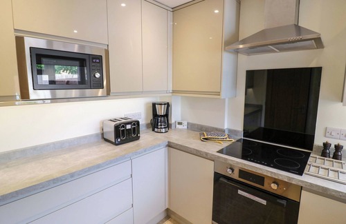 Kidlington Cabaña | 22 OLD CHAPEL CLOSE, family friendly, with a garden in Kidlington