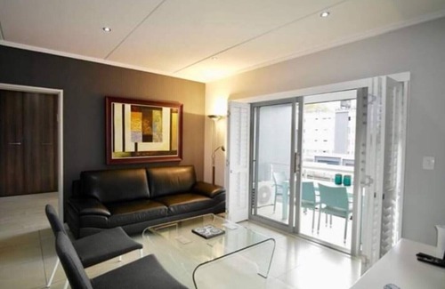 Sandown Casa | 222 Epic Luxury Apartment