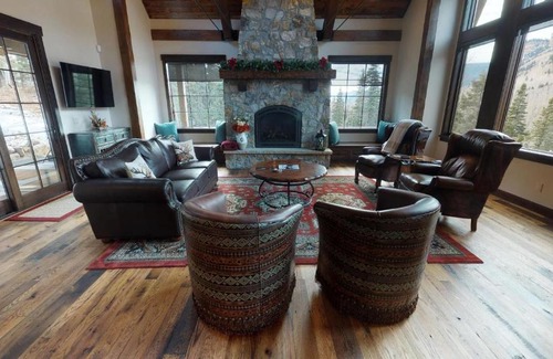 Purgatory Casa | 227 Sultan Drive