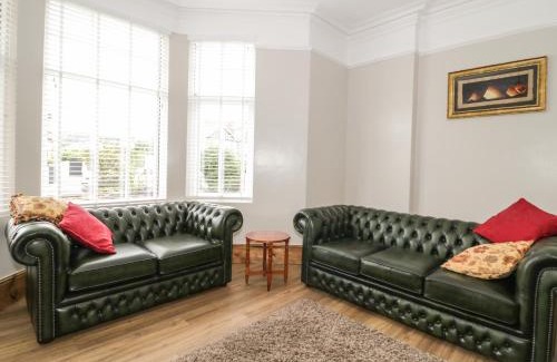 Llandudno Casa | 23 Carmen Sylva Road