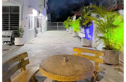 Mak Mandin Casa | ✩ 23 HOUSE ✩ 23号 复古老宅 ✩ Vintage Homestay