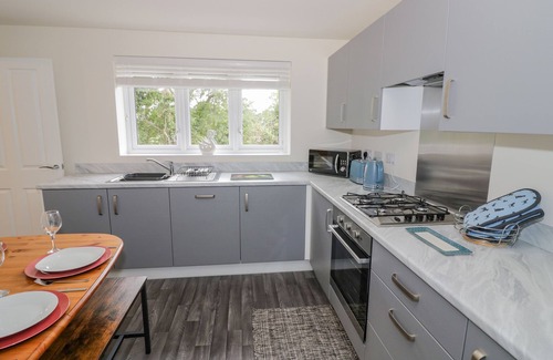 Coventry Cabaña | 23 Moat House Close