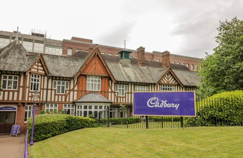 Coventry Cabaña | 23 Moat House Close