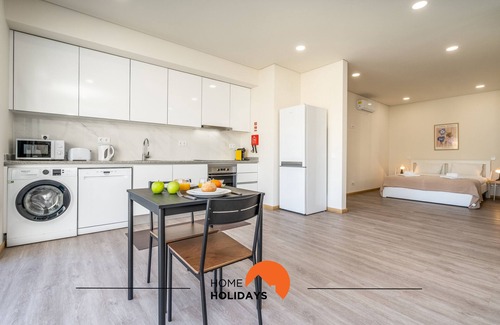 Vale de Santa Maria Apartamento | #234 Raposo Flat by Home Holidays
