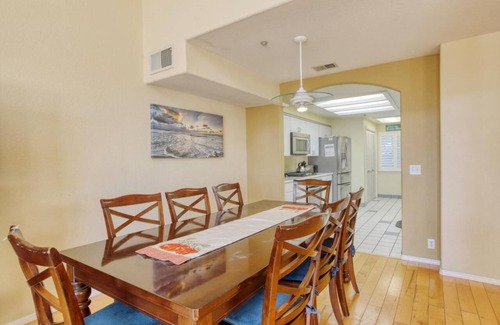 Downtown Casa | 239 Park in Pismo Beach