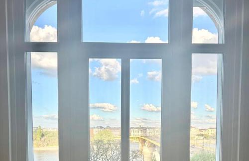 Felheviz Apartamento | 23ppl Central LUX Danube 180 degree View, AC in 7BR 5BA