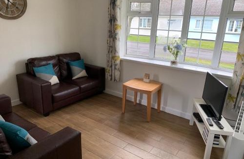 Scurlage Complejo | 24 Gower Holiday Village