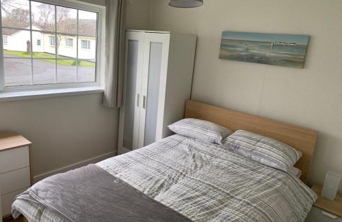 Scurlage Complejo | 24 Gower Holiday Village