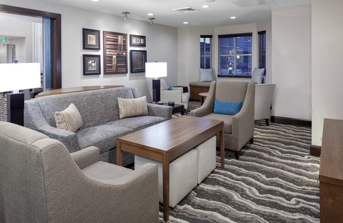 Gilbert Apartamento | Centro de negocios las 24 horas + piscina al aire libre + bañera de hidromasaje | Suite moderna en el área de Phoenix