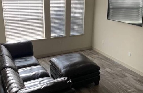 McKinney Apartamento | Gimnasio abierto las 24 horas, casa, piscina exterior, ascensor, excelente estacionamiento
