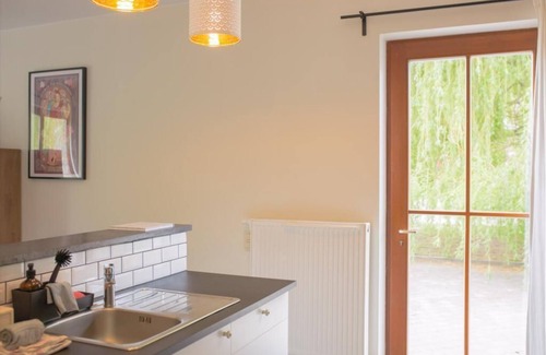 Leuze-en-Hainaut Cama Y Desayuno | 24 mins from Pairi Daiza | Quiet house with fire pit
