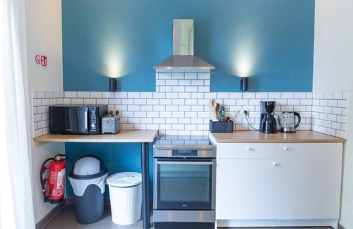 Leuze-en-Hainaut Cama Y Desayuno | 24 mins from Pairi Daiza | Quiet house with fire pit