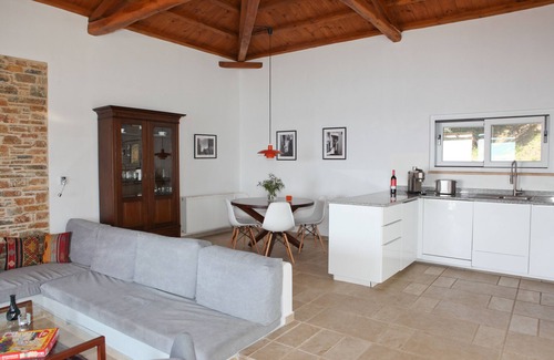 Xanthi Region Villa | 240 m², gran piscina, 300 m de la playa, fantásticas vistas al mar, 2 cocinas, aire acondicionado
