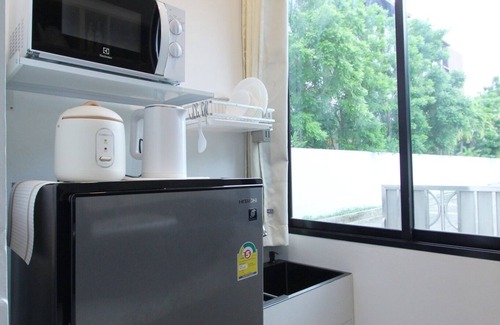 Lat Krabang Casa | 24hr Cozy stay BKK Near Airport and Mall Train to Town Room LatKrabang