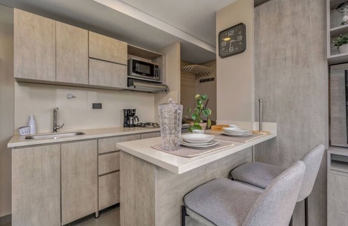 El Tesoro Apartamento | 24th floor modern apartment close to parque lleras