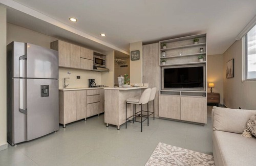 El Tesoro Apartamento | 24th floor modern apartment close to parque lleras