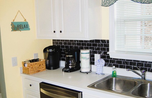 North Myrtle Beach Condominio | Gorgeous Barefoot Resort 2BR / 2BA condominio de segundo nivel, tarifas bajas, vista al campo de golf