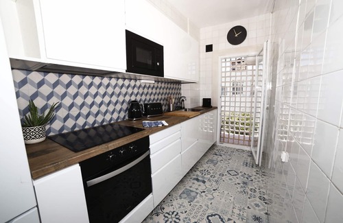 Playa de Gandia Apartamento | A 25 mts.de la playa! Wi-Fi. Recién reformado. A/A (frío y calor)