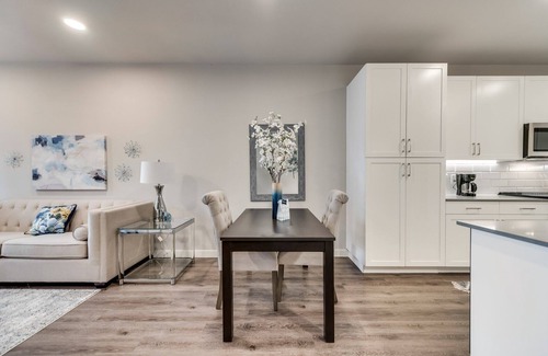 McKinney Apartamento | 25% OFF Chic 1BD Apt HWY121 McKinney MCK212