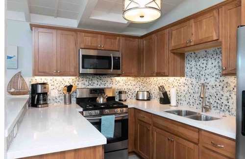 Pierpont Bay Casa | 25% Off Sept! Walk To Beach, Beautiful Ocean Views
