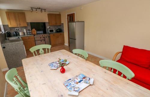 Narberth Casa | 25 St James Street