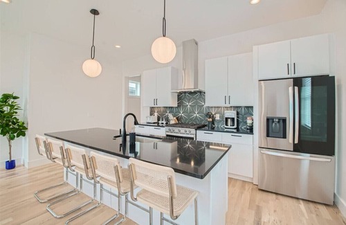 Berry Hill Casa | 25- Trendy Modern Home- The Music City Collection