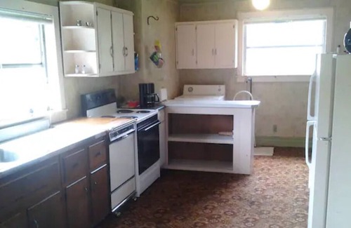 Williamson Casa | 250 yards from trail 10 (Hatfield & McCoy Trails)