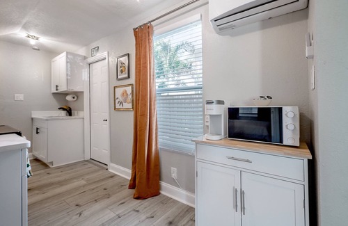 Tampa Apartamento | 2501 W North B St, Unit 7
