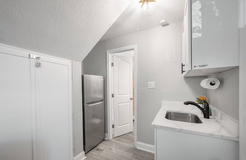 Tampa Apartamento | 2501 W North B St, Unit 7