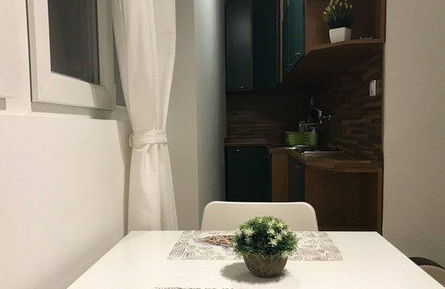 Dorcol Apartamento | Apartamento estudio acogedor y tranquilo de 25m2 en el 4 ° piso en el centro de la ciudad