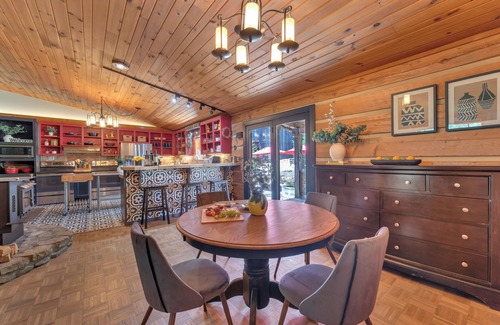 Asheville Casa | 25p Mountain Retreat on 5.2 acres w Pool/Spa/Movie Theatre/Gameroom 5m from DT