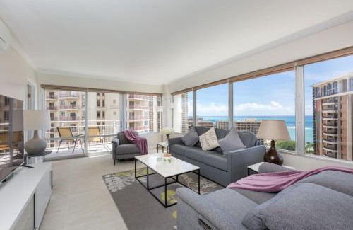 Waikiki Apartamento | 26 FREE Parking Ocean Front 2br-Waikiki Ala Moana