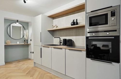 Strasbourg -Saint-Denis Apartamento | 266 Suite Montefiore Superb apartment in Paris.