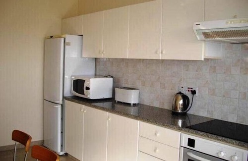 Paphos Apartamento | FABULOSAS VISTAS, WIFI, ÁTICO DE DOS DORMITORIOS! GRAN BALCON, VISTAS AL SOL