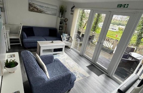 Bont Newydd Chalet De Esquí | 271 Riverside, Glan Gwna Holiday Park