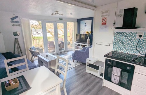 Bont Newydd Chalet De Esquí | 271 Riverside, Glan Gwna Holiday Park