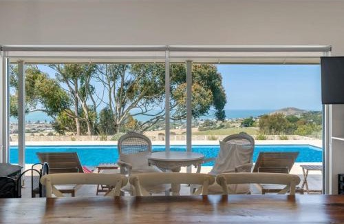 Waitpinga Casa | 28 Ferrier Dve Waitpinga- Linen Included