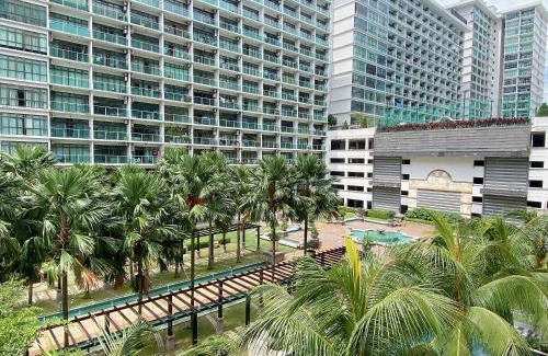 Taman Mount Austin Apartamento | 28 - Yellow Bloom Cottage at Mount Austin, JB