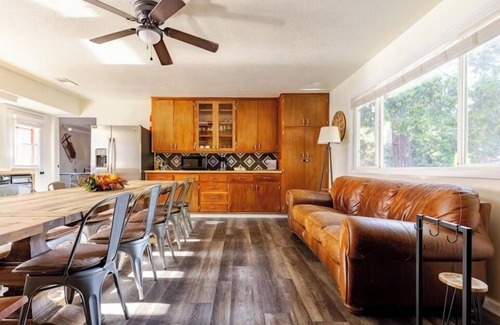 Camp Nelson Casa | 2800 sq. Foot, Scenic Mountain View, National Forest, 1 story, Family & Pets
