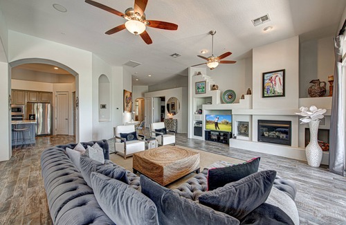 Legend Trail Casa | ¡Casa de lujo de 2800 pies cuadrados en Legend Trail Golf / North Scottsdale / Pool / Spa!