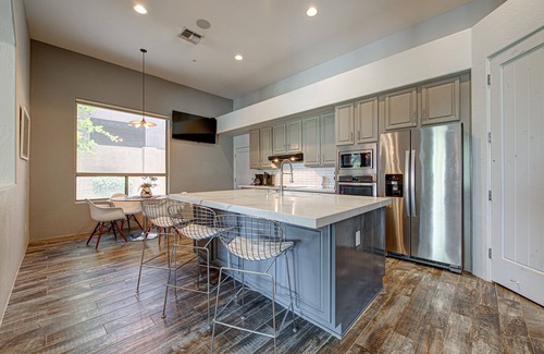 Legend Trail Casa | ¡Casa de lujo de 2800 pies cuadrados en Legend Trail Golf / North Scottsdale / Pool / Spa!