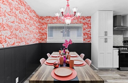 Oak Cliff Casa | 2819 Lourdes · Awesome Oak Cliff getaway close to the Action!