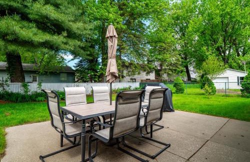 Cuyahoga Falls Casa | 291 Hunter Ave bungalow