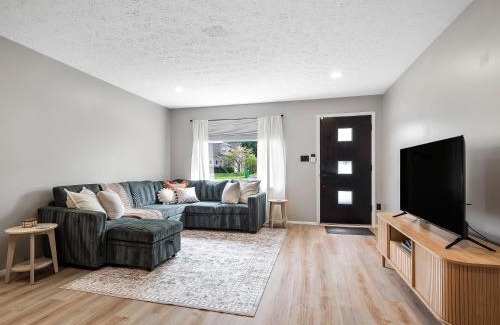 Cuyahoga Falls Casa | 291 Hunter Ave bungalow
