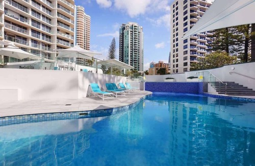 Gold Coast Apartamento | 2 BEDROOM 2 BATHROOM HIGH FLOOR VIEWS OF THE OCEAN, CITY SKYLINE & HINTERLAND