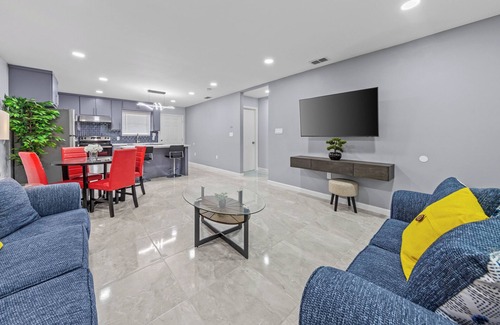 Brownsville Apartamento | 2B/1B apartment A in wonderful Brownsville with AC