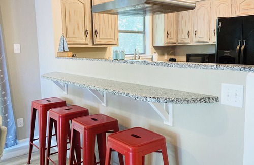 Mid America Condominio | 2B/2B Lake View Condo