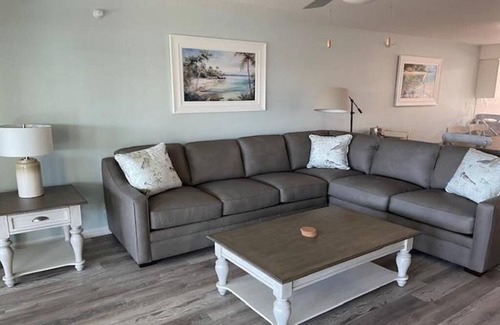 Siesta Key Complejo | 2B/2B Siesta Key Gulf-FRONT Condo-Spectacular Views-private beach-7 night min
